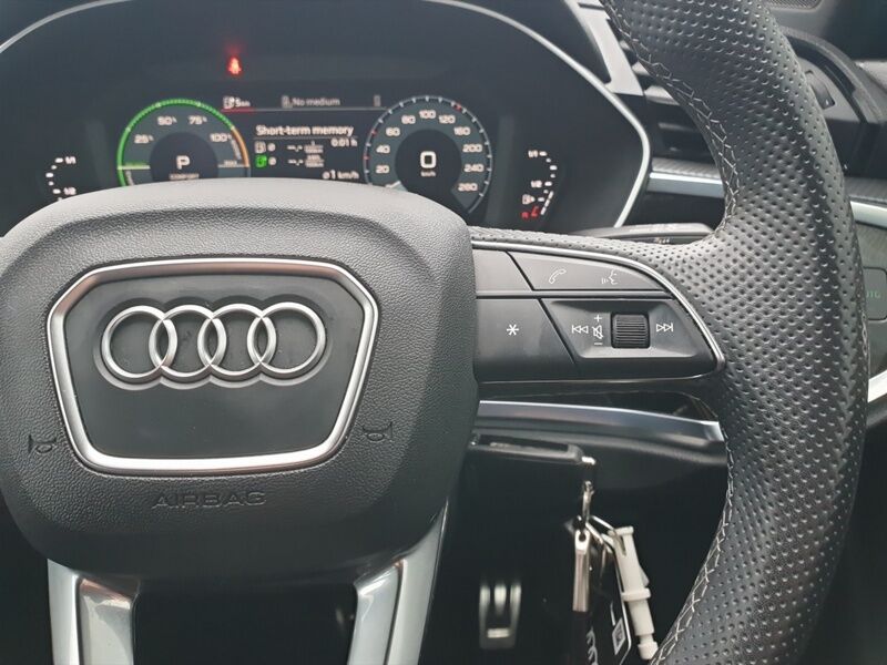 More views of Audi Q3