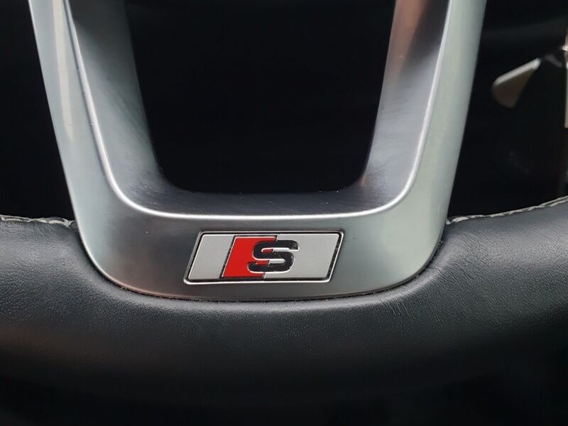 More views of Audi Q3