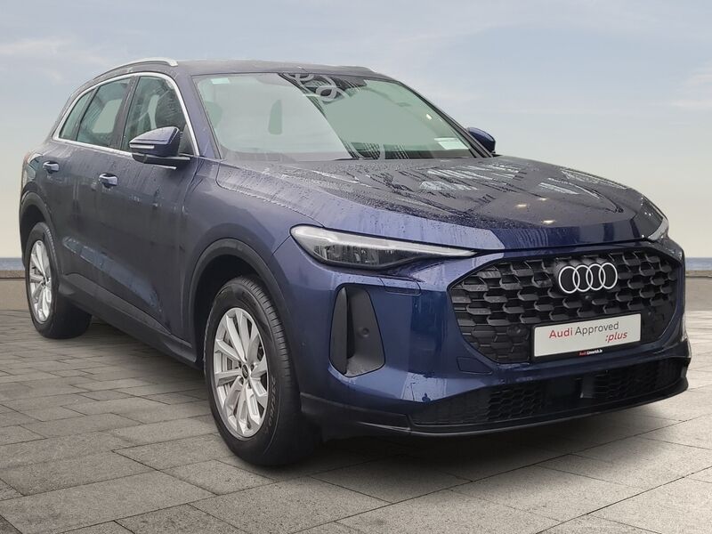 More views of Audi Q5