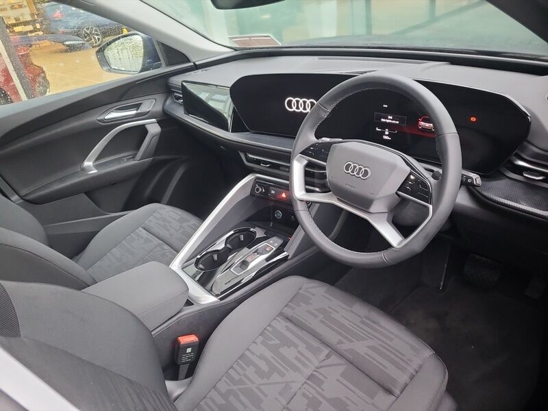 More views of Audi Q5