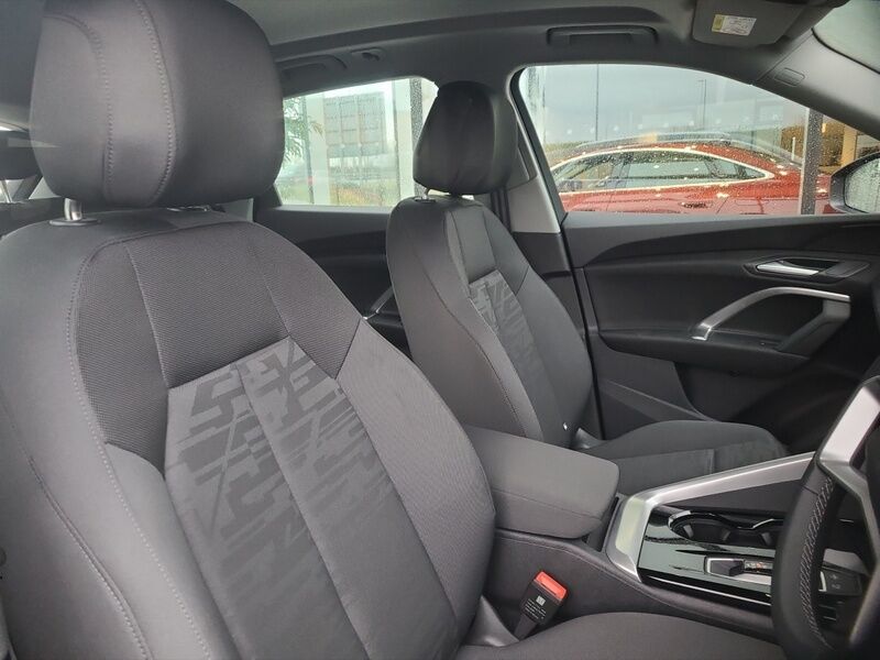 More views of Audi Q5