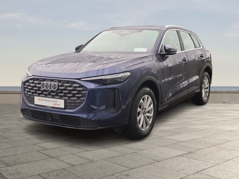 More views of Audi Q5