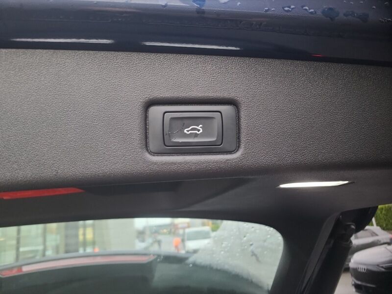 More views of Audi Q5