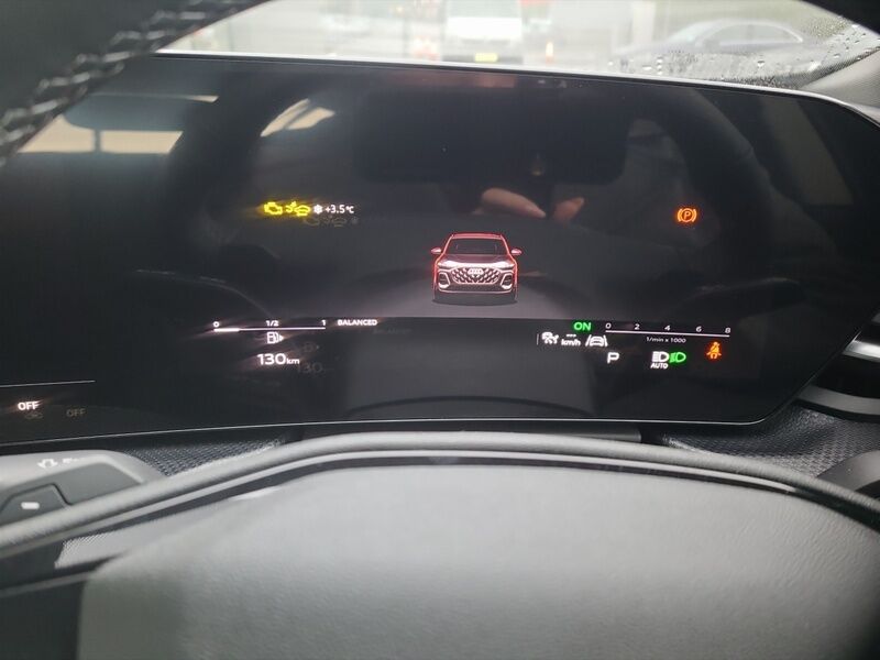 More views of Audi Q5