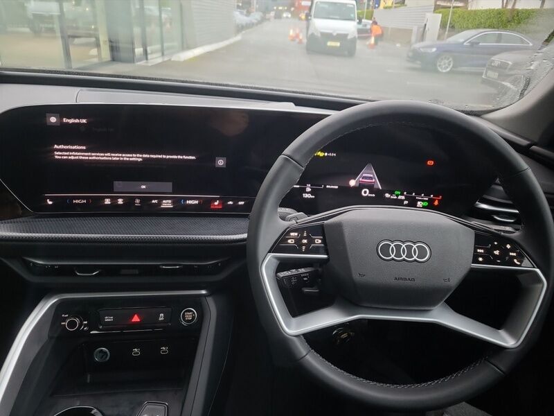 More views of Audi Q5