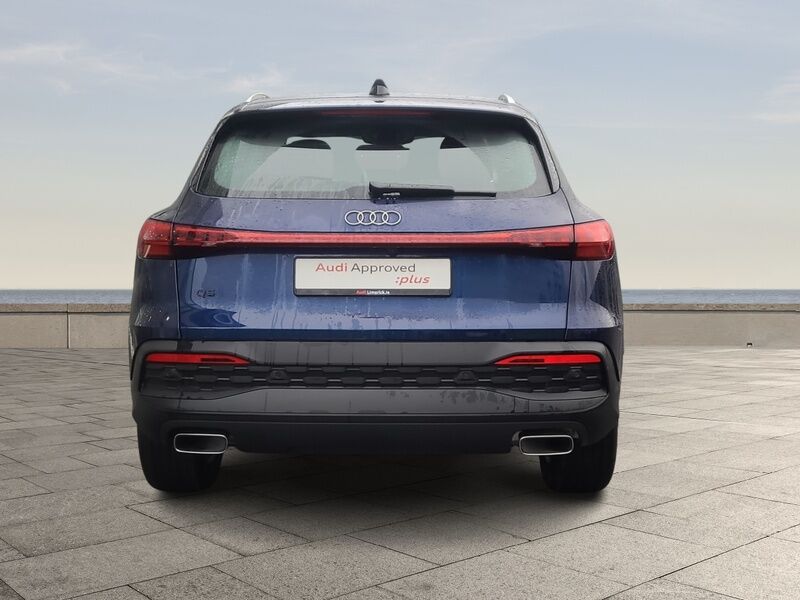 More views of Audi Q5