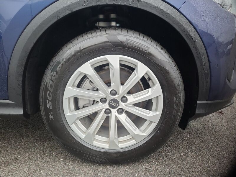 More views of Audi Q5