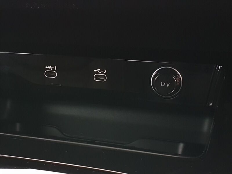 More views of Audi A6