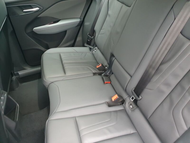 More views of Audi Q3