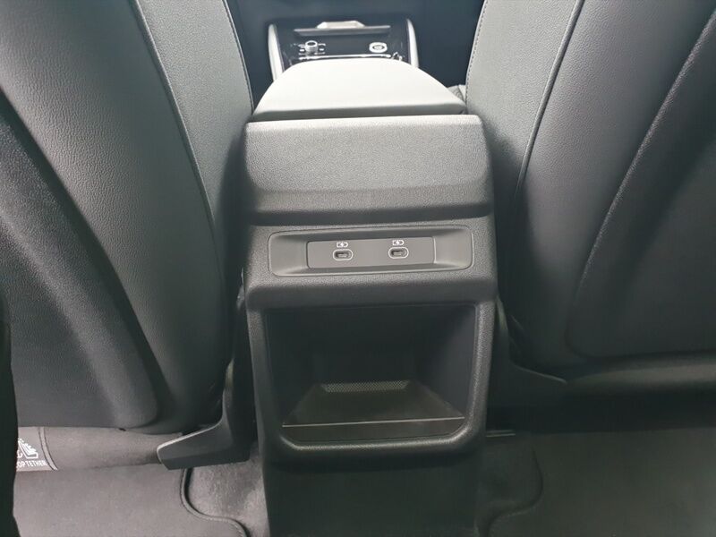 More views of Audi Q3