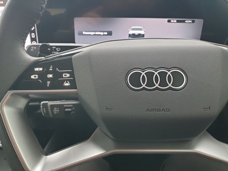 More views of Audi Q3