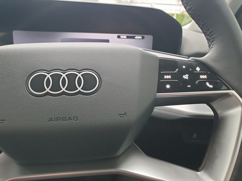 More views of Audi Q3