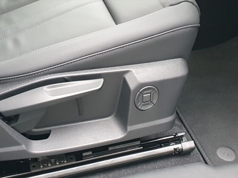 More views of Audi Q3