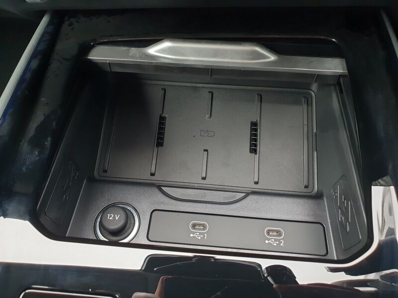 More views of Audi Q3