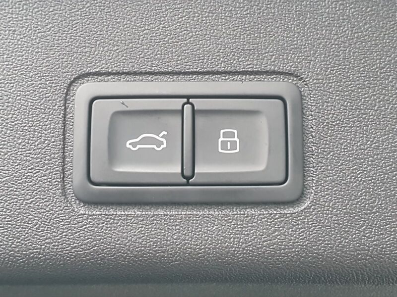 More views of Audi Q3