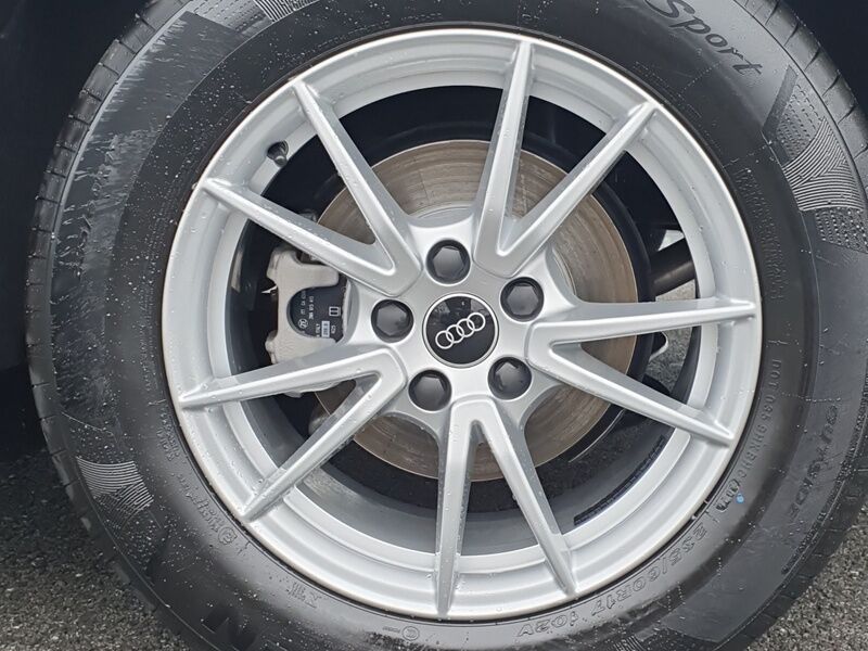 More views of Audi Q3