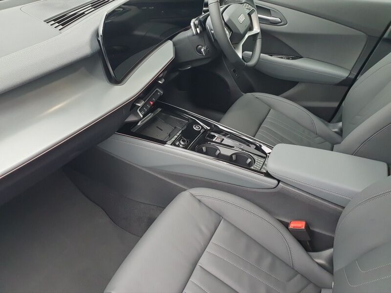 More views of Audi Q3