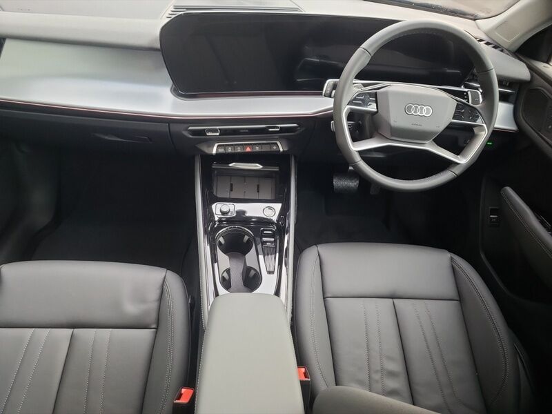 More views of Audi Q3