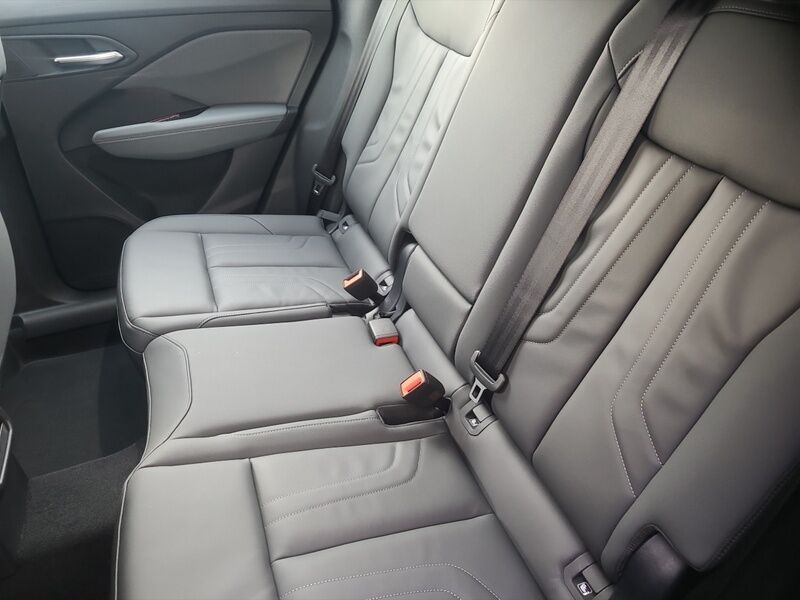 More views of Audi Q3