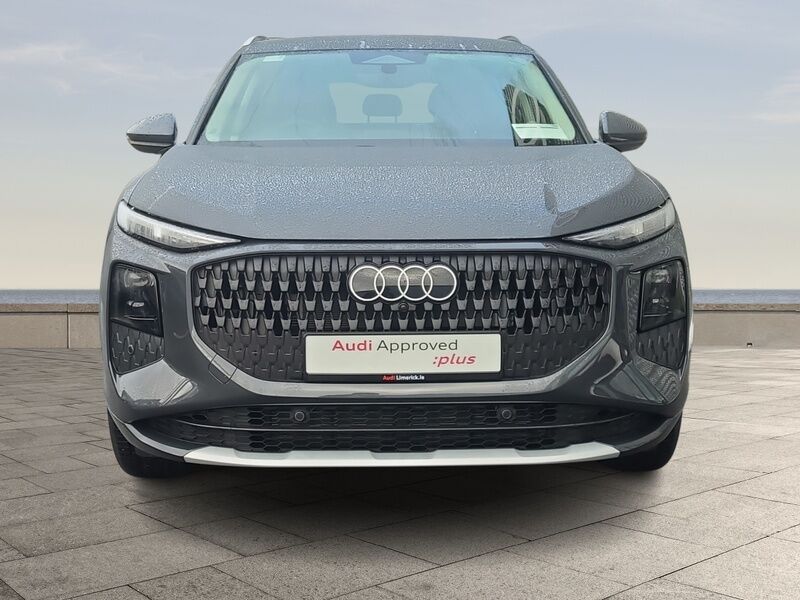 More views of Audi Q3