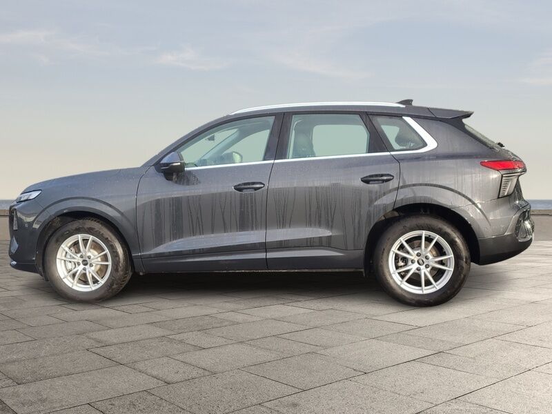 More views of Audi Q3