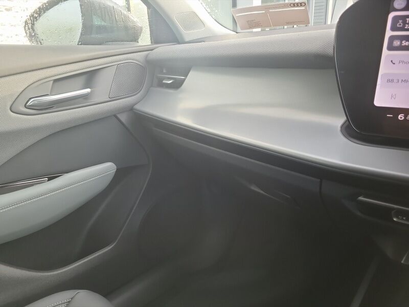 More views of Audi Q3