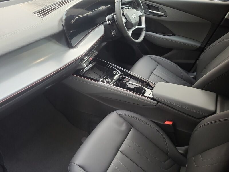 More views of Audi Q3