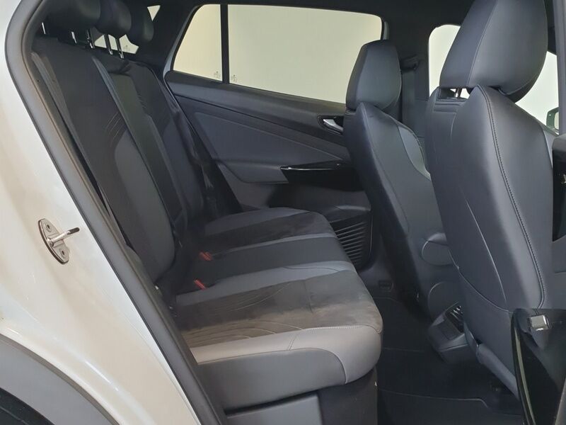 More views of Volkswagen ID.4