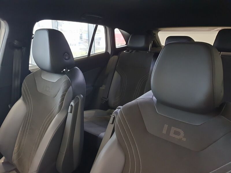 More views of Volkswagen ID.4