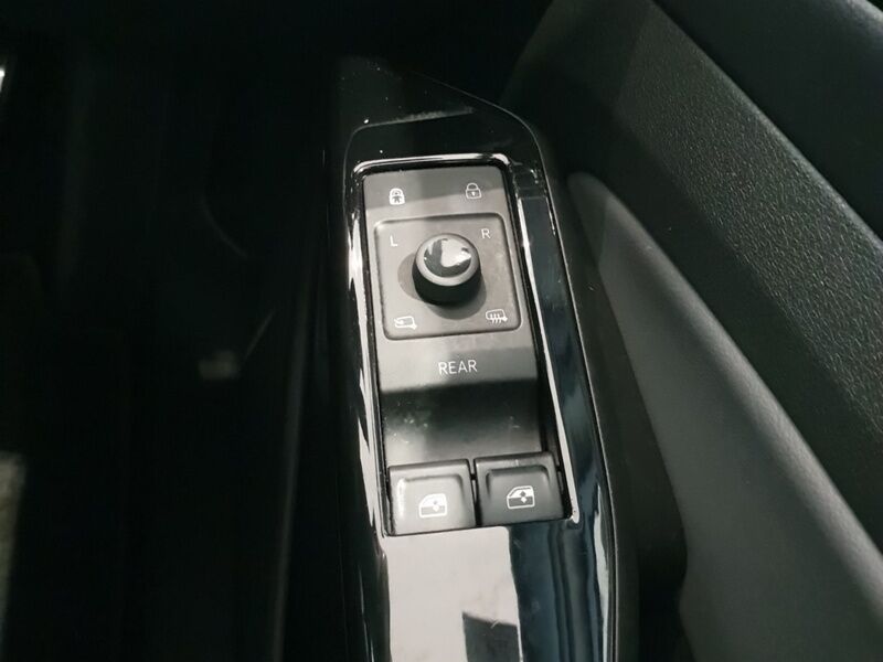 More views of Volkswagen ID.4