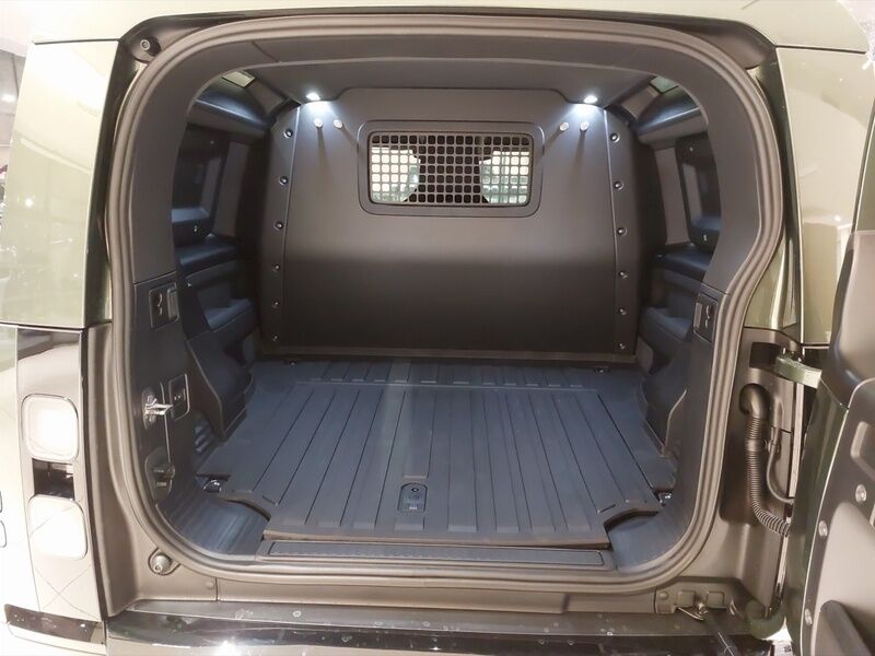 More views of Land Rover Defender