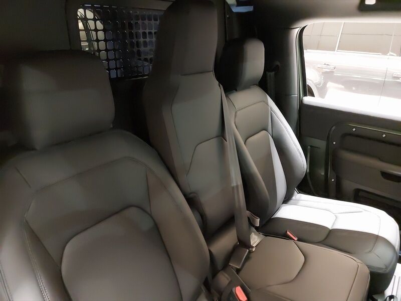 More views of Land Rover Defender