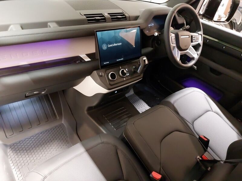 More views of Land Rover Defender