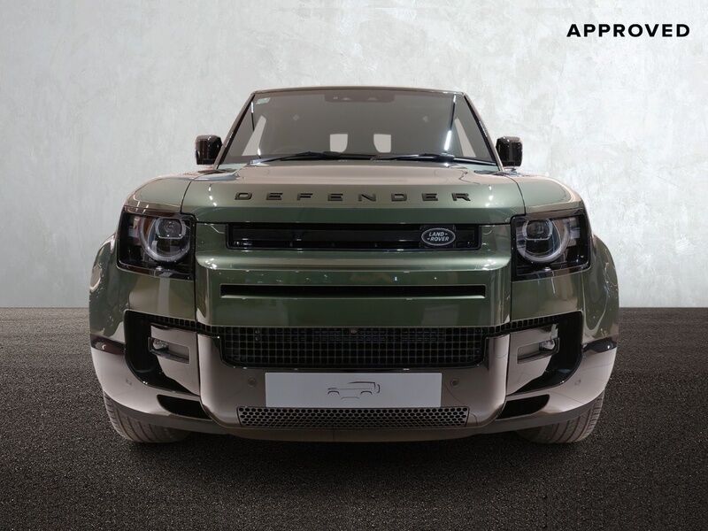 More views of Land Rover Defender