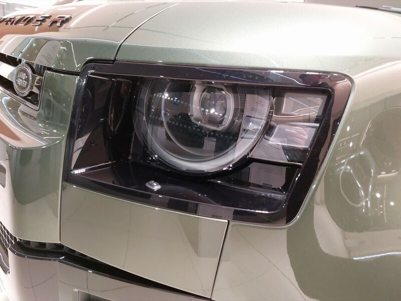 More views of Land Rover Defender