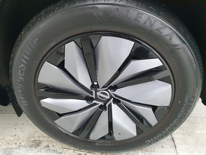 More views of Nissan Ariya