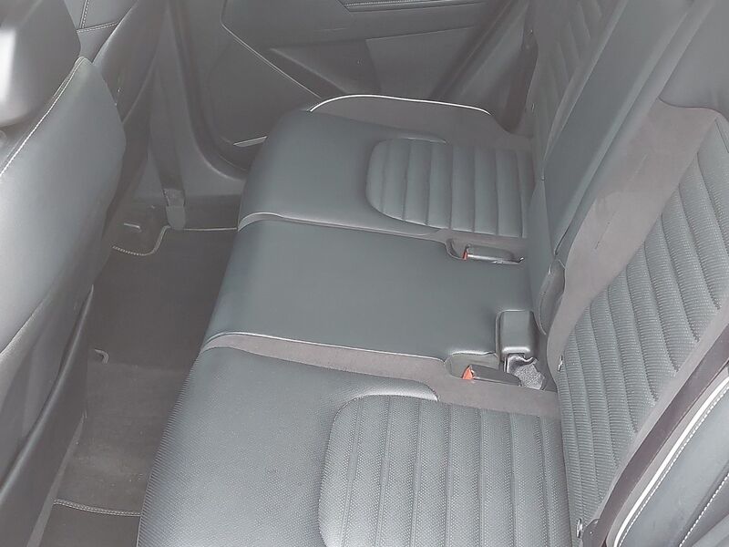 More views of Kia Sportage