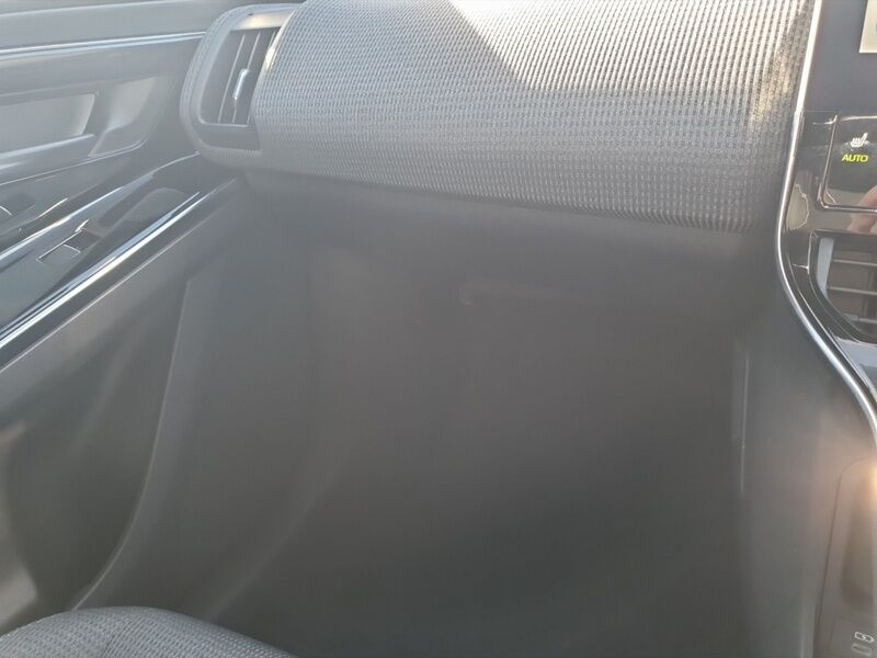 More views of Toyota bZ4X