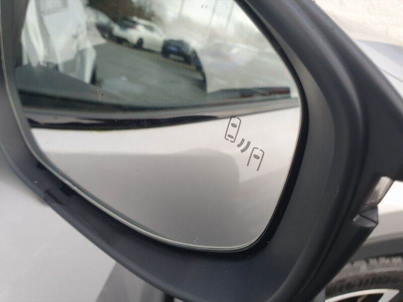 More views of Toyota C-HR