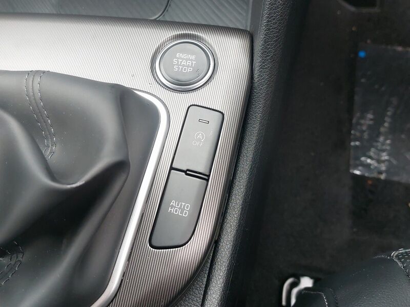 More views of Kia Sportage