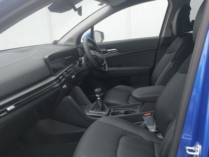 More views of Kia Sportage