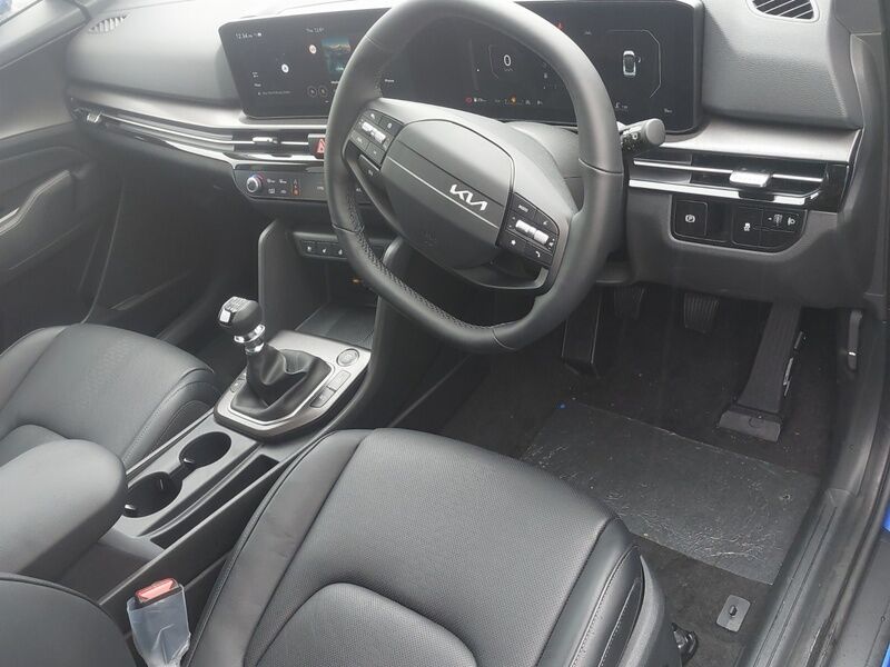 More views of Kia Sportage