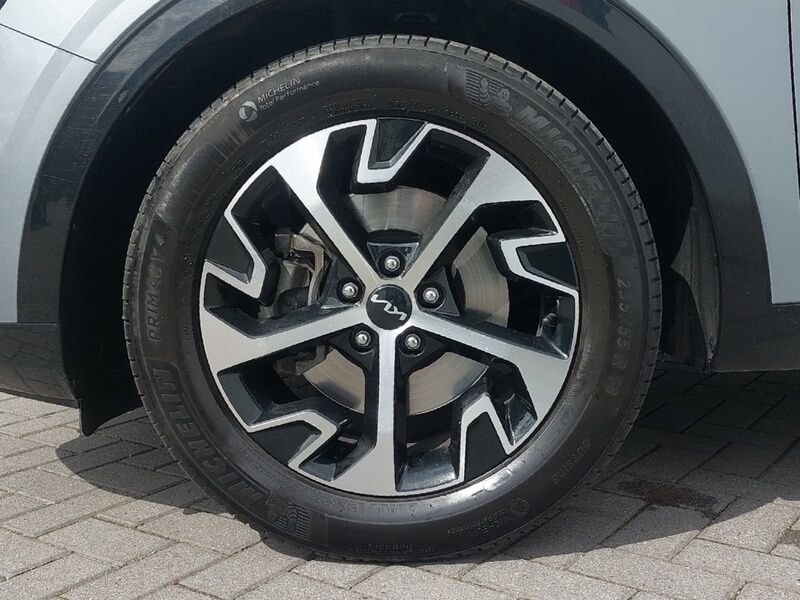 More views of Kia Sportage