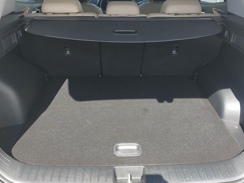 More views of Kia Sportage