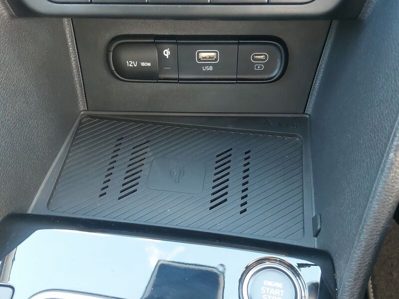 More views of Kia Sportage