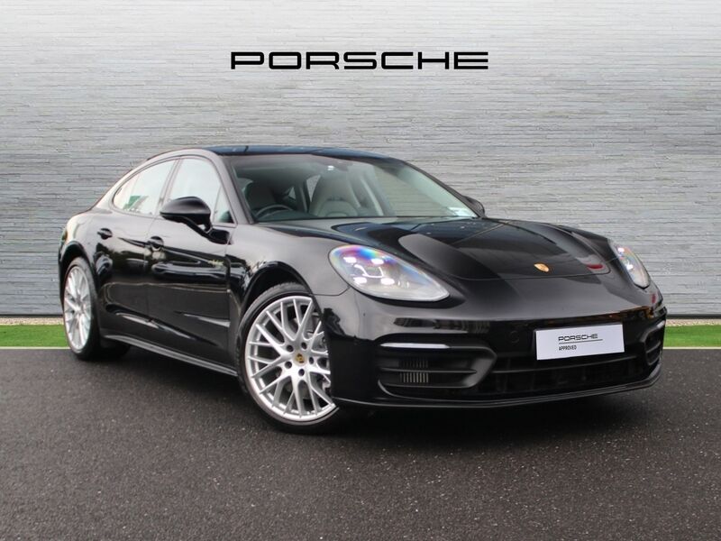 More views of Porsche Panamera
