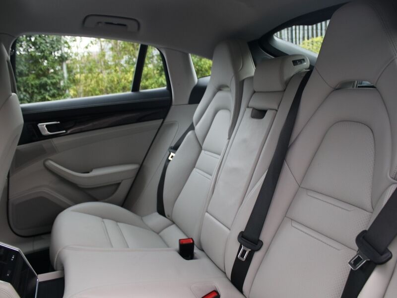 More views of Porsche Panamera