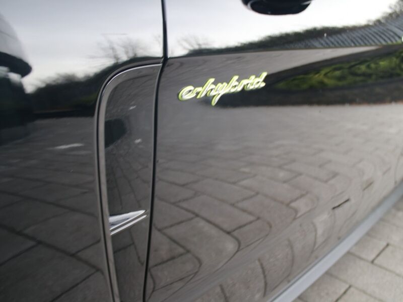 More views of Porsche Panamera