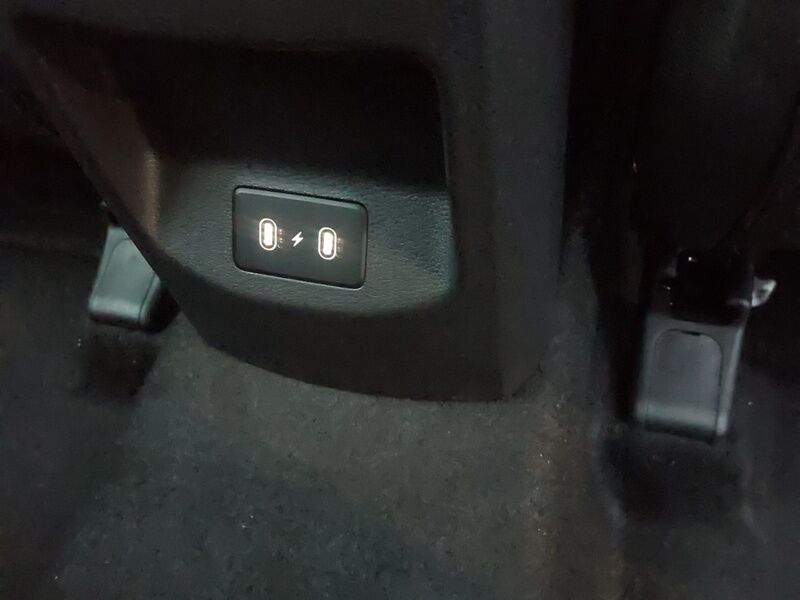 More views of Kia Sportage