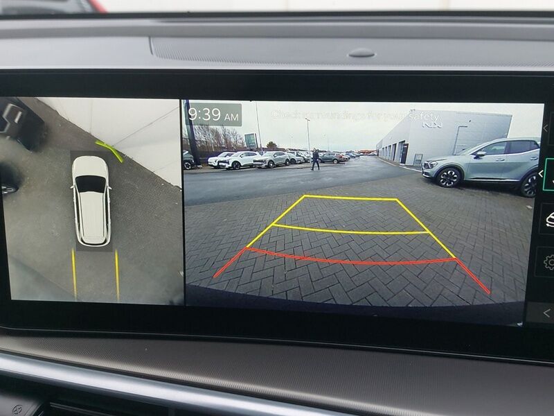 More views of Kia Sorento